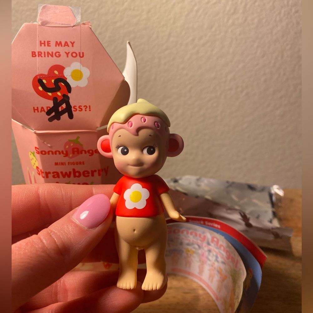 Sonny Angel Strawberry Love Series - Monkey - Open Box, Brand New - Picture 2 of 7